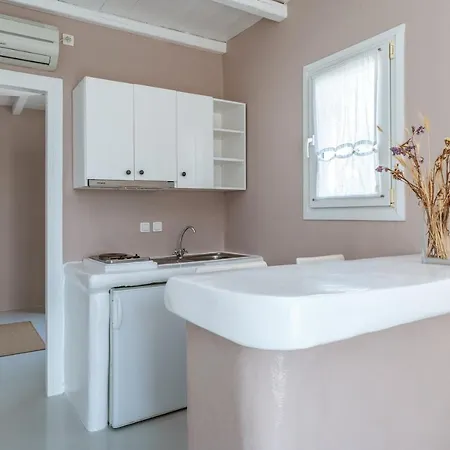 Ninemia Tinos Grand 205 Kionia
