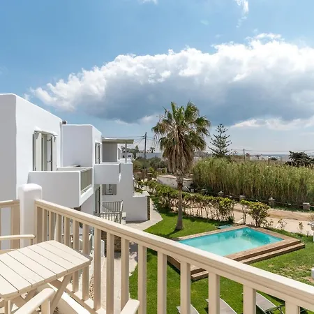 Ninemia Tinos Grand 205 3*